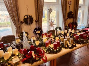 Glückliche Gewinner auf unserem Adventsbasar 10 IMG 1866