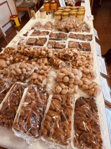 Glückliche Gewinner auf unserem Adventsbasar 9 IMG 1871