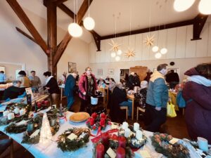 Glückliche Gewinner auf unserem Adventsbasar 3 IMG 1887