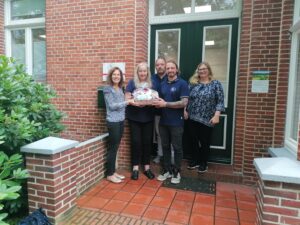 Alles Gute zum besonderen Dienstjubiläum!! 9 Jubilaeum Christiane min 1 1