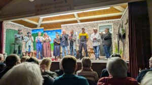 Plattdeutsches Theatervergnügen in Möhlenwarf 12 PHOTO 2025 03 30 11 12 26 8