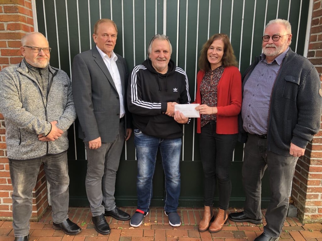 Schon zum 7. Mal eine großzügige Spende 10 Schon zum 7. Mal eine großzügige Spende